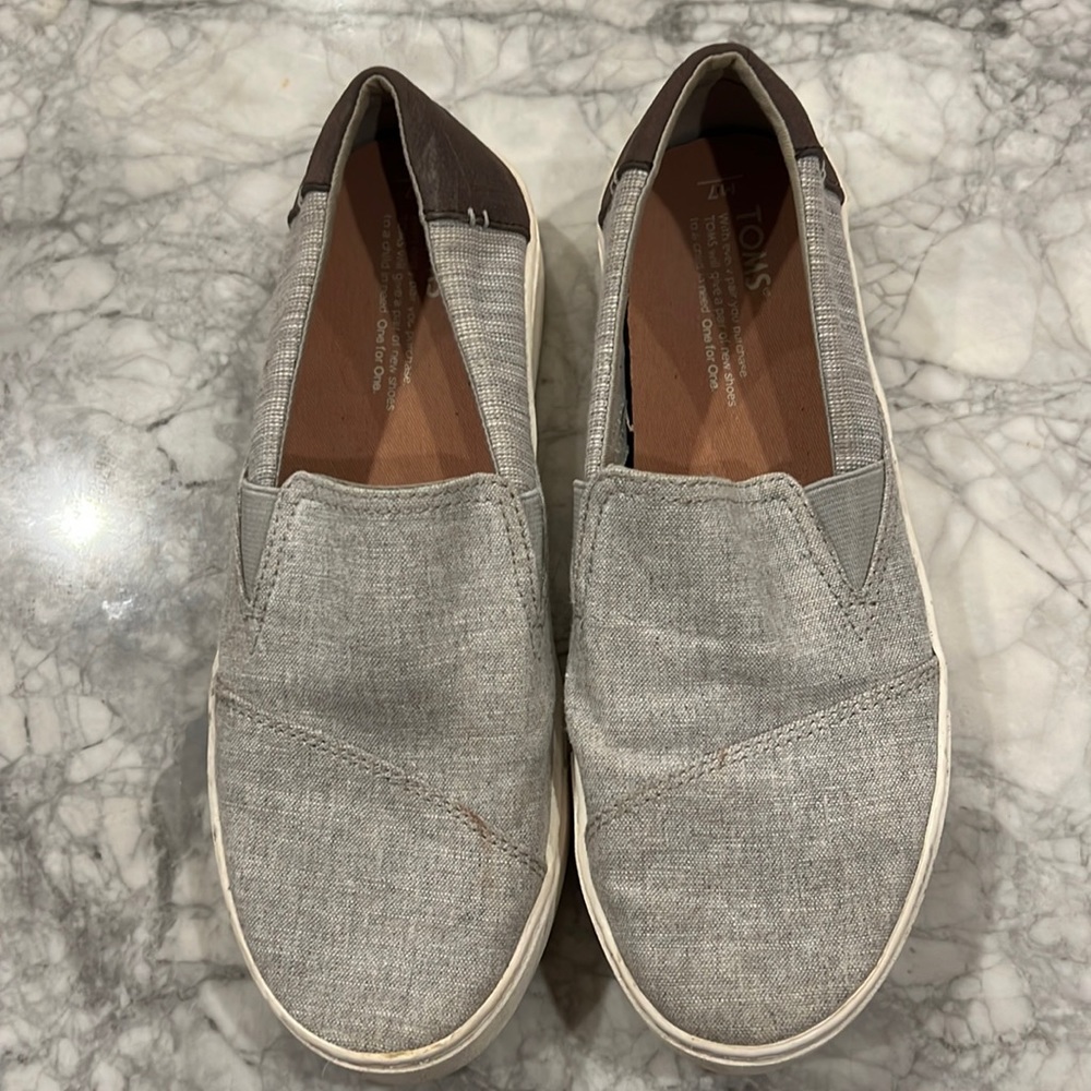 Tom’s size 7